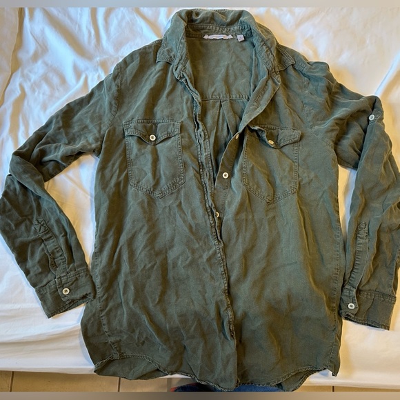 Athleta Green Button-Up Shirt - Picture 1 of 3
